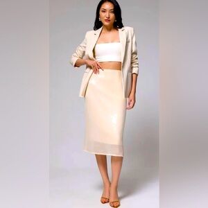 Love Benito NWT Elegant Cream Pencil Skirt